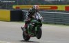 Jonathan Rea franchit la ligne d'arrivée d'Aragon en solo. Photo : Christian Bourget