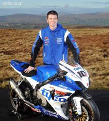 Après des débuts avec Kawasaki, Conor Cummins devient officiel Suzuki en "Road Race" pour 2012