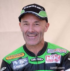 Dave Molyneux est le pilote de side car le plus titré du Tourist Trophy