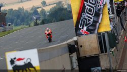 En Allemagne, Marc Marquez n' a laissé personne s' emparer de la pole !