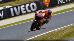 Stoner, champion du monde Moto GP 2011 ?
