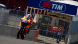 Casey Stoner est le plus rapide au Mugello