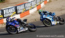 Lutte acharnée pour la 3e place du podium superbike