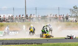 Strike lors du départ de la 2e manche superbike