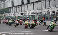 Départ en épi, façon "24H"...même si on est à Magny Cours