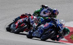 Huertas enfermé dans un trio de poursuivants en course 1