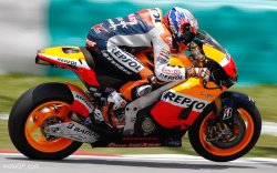 Casey Stoner est capable de descendre en dessous de la barre des 2mn au tour à Sepang. Mais au 3e jour il se contente d'un modeste 2'00''473 !