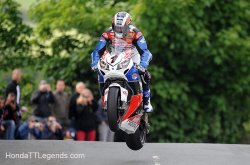John Mc Guiness signe son 18e succès au Tourist Trophy