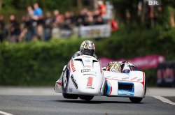 Les Birchall inventent l'attelage volant