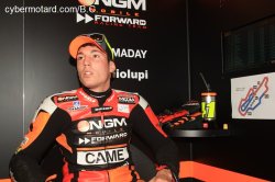 Les places chez Yamaha usine se disputent cher...Et Aleix Espargaro vient de se faire "bouler"...