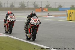 Dans la 2e manche, Marco Melandri n'a tenu aucun compte des consignes de son équipe !