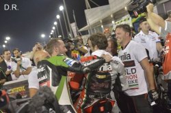 Sykes vient féliciter Guintoli
