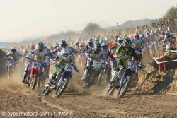 Holeshot pour Adrien Van Beveren