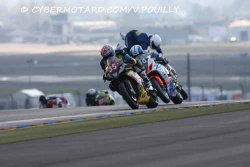 Chute d'Emeric Jonchière aux essais qualificatifs des 24H du Mans 2010, à la sortie du Dunlop