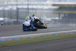 Chute d'Emeric Jonchière aux essais qualificatifs des 24H du Mans 2010, à la sortie du Dunlop