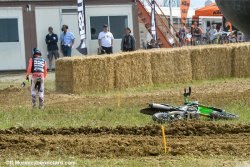 La Kawasaki Bud Racing de Brian Strubhart Moreau a rompu le combat en manche 2 à Bourguignons