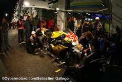 LTG 57 en lutte avec Moto Revue pour la 3eme place Superstock.