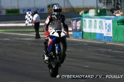 Sébastien Gimbert vainqueur de la 1ere course Superbike.