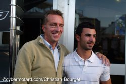 Hervé Poncharal et Mike di Meglio, une équipe soudée qui devrait faire parler d' elle en 2011 !