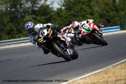 Richard termine 2e du Trophée Pirelli 600 en 2011.