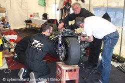 juste avant la course 1, damned, changement de moteur