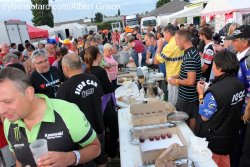 Chez les side-caristes, une table renommée