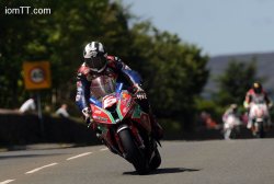 9e victoire de Dunlop au Tourist Trophy