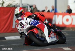 Historiquement la course du superbike ouvre la semaine de compétition sur l'Ile de Man.