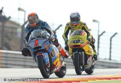 Une lutte farouche a opposé Tito Rabat à Alex Rins en moto 2 !