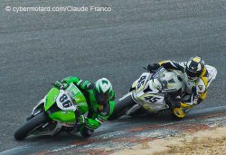 Lutte farouche pour les places d'honneur en superbike