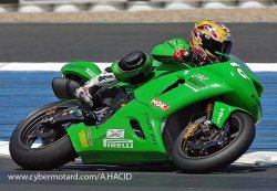 Supersport : la Pole pour David Perret