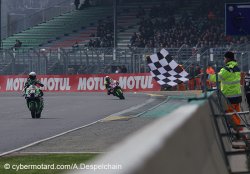 Jeremy Guarnoni est le vainqueur sans conteste de la 1re manche superbike !