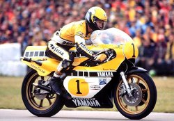 Kenny Roberts devrait faire un tour de piste dimanche 24 juillet avec sa YZR 500 deux temps