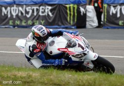 Pole position pour John Mc Guiness en superbike