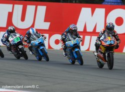 Fabio Quartararo ( N°20) se fait souffler la victoire de 66 millièmes