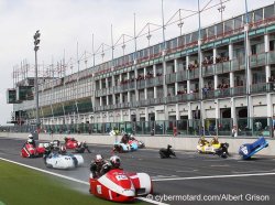 Crash au départ de la première course