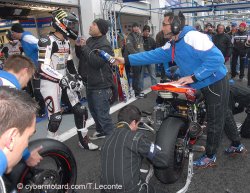 La Suzuki N°72 repasse en slicks