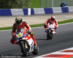 Les Ducati font le spectacle