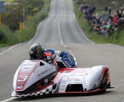 Reeves/Sayle de dangereux concurrents en side 