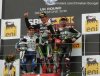 Un podium, deux français et de …l'humour !
