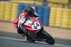 Lucas Mahias un pilotage spectaculaire en supersport !