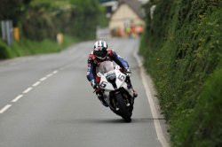 Michael Dunlop en haut de la feuille des temps du superbike