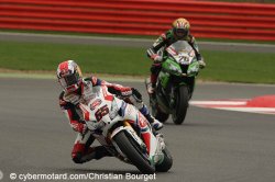 Jonathan Rea prend les choses en mains