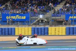 Lucas et Tom Moreau, bien seuls !