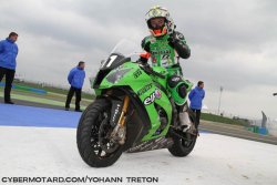 Le team Kawasaki SRC grand vainqueur du Bol d' Or 2012.