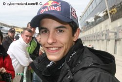 Rossi l'a reconnu, le style de pilotage de Marc Marquez est vraiment spectaculaire !