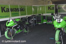 Le team Basoli au FSBK du Mans