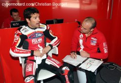 A 41 ans, Carlos Checa met un terme à sa carrière de pilote moto
