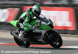 Domination outrancière de Greg Leblanc en superbike sur sa Kawasaki.