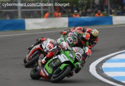 Malgré son doublé à Donington, Tom Sykes compte toujours énormément de retard sur Rea 